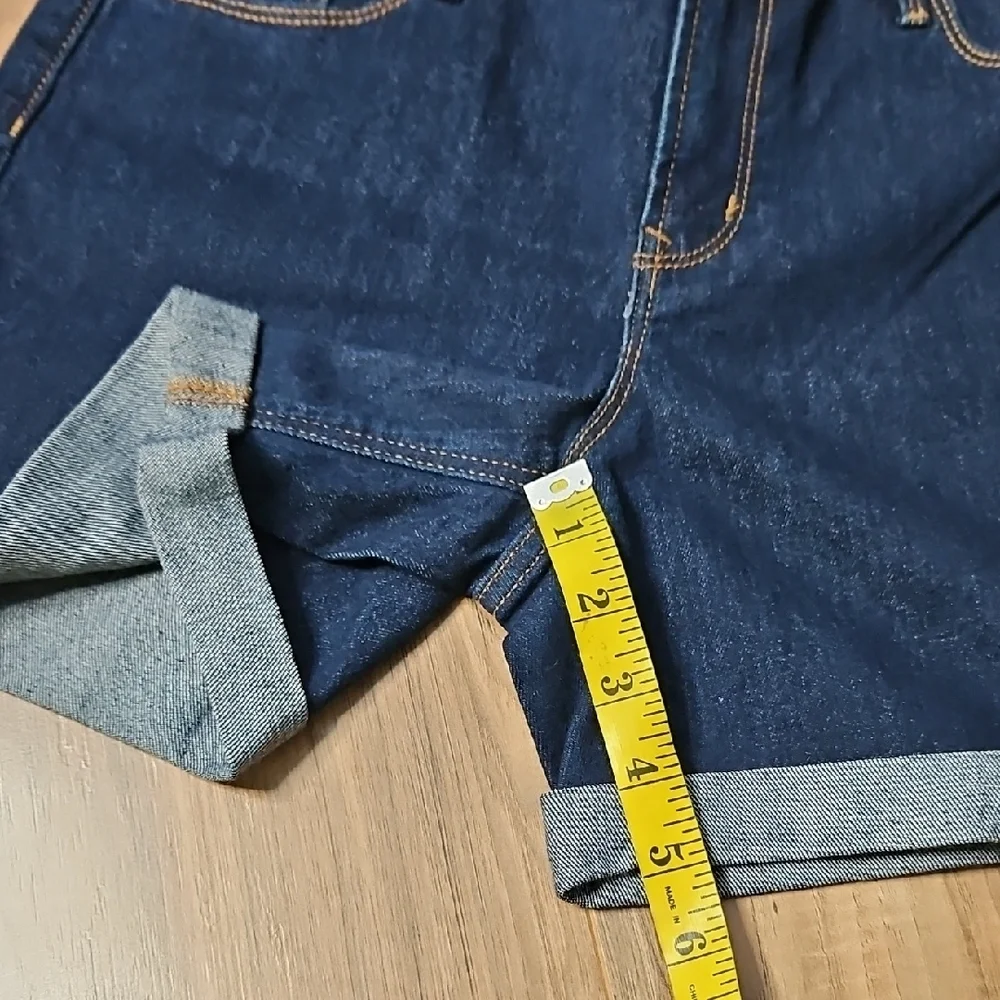 Old Navy Women's Dark Blue Jean Shorts NWT - Picture 6 of 8